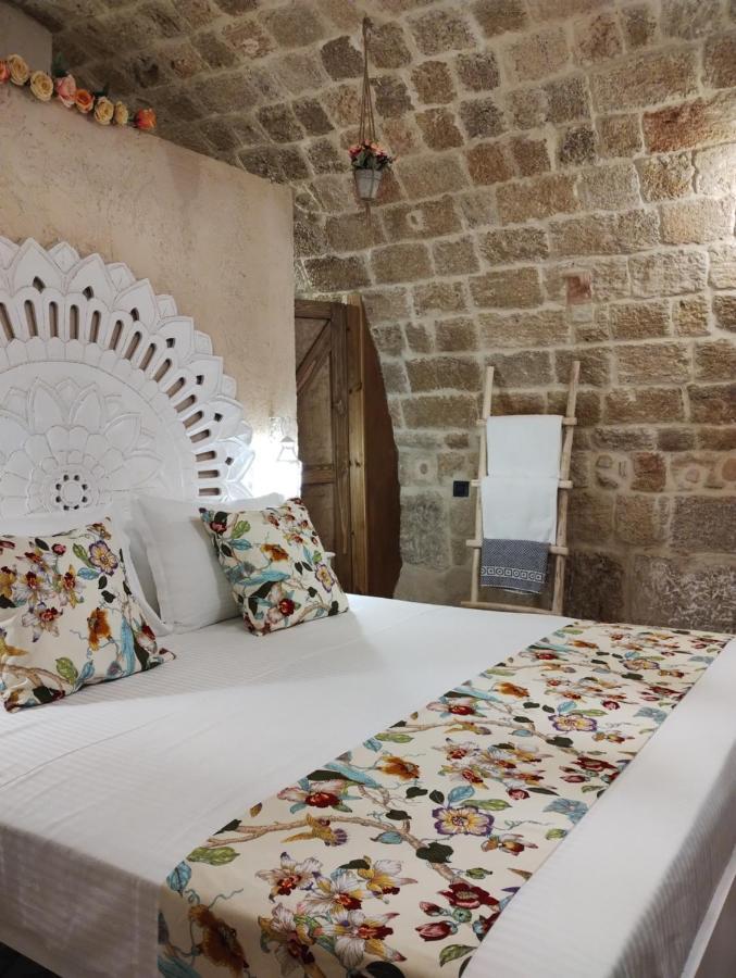 Stone Cave Suite Rhodes City Zewnętrze zdjęcie