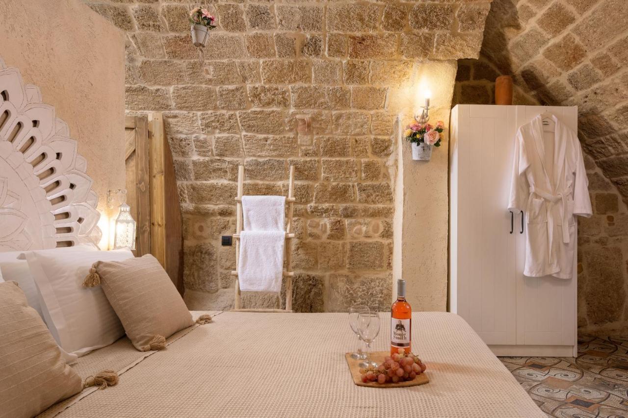 Stone Cave Suite Rhodes City Zewnętrze zdjęcie